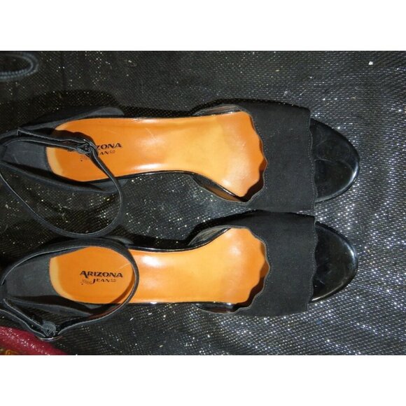 Arizona Jean Company Galloway Black Scallop Suede Open Toe Heels sz 8 - Picture 2 of 11